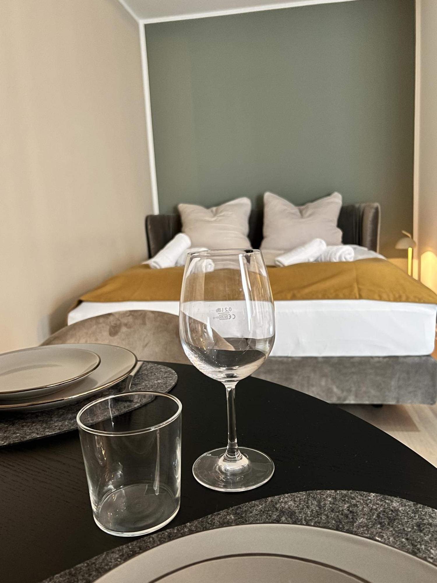 Qonroom - As Individual As You - Minden Kaiserstrasse Dış mekan fotoğraf