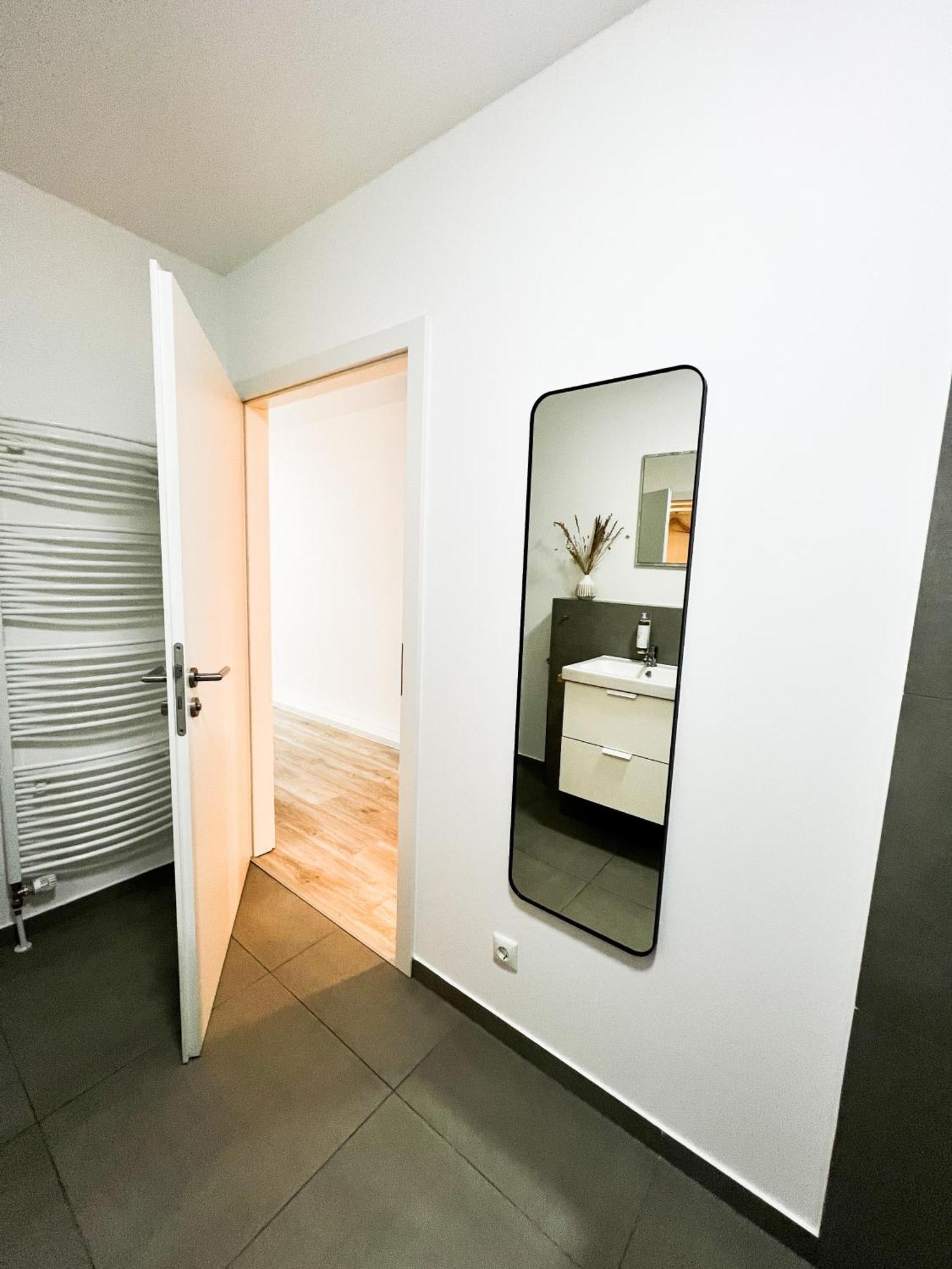 Qonroom - As Individual As You - Minden Kaiserstrasse Oda fotoğraf